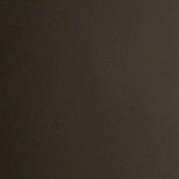 Meet your Posher, Aliza - Picture 1 of 1